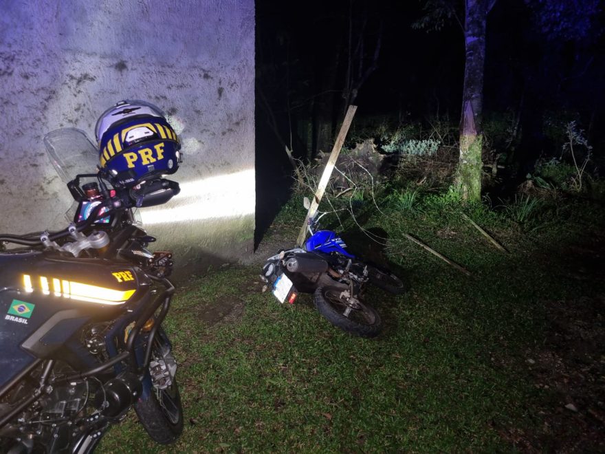Fuga em alta velocidade termina com apreensão de drogas na BR-277
