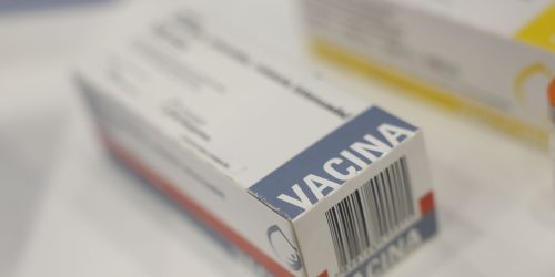 Fiocruz firma acordo em prol de vacinas com Instituto Pasteur e Sanofi Imagem referente a Fiocruz firma acordo em prol de vacinas com Instituto Pasteur e Sanofi