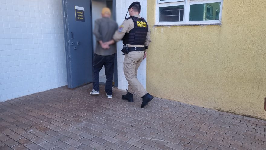 Homem é preso após agredir esposa no bairro Esmeralda, em Cascavel