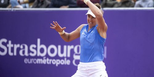 Bia Haddad dá adeus ao WTA de Londres; dupla de Stefani vai às quartas Bia Haddad dá adeus ao WTA de Londres; dupla de Stefani vai às quartas