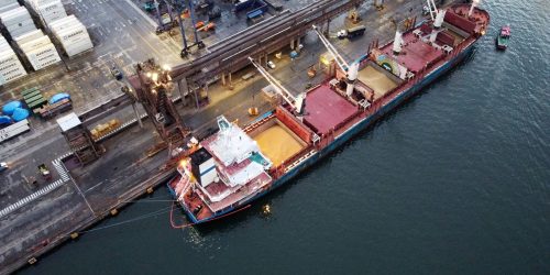 Movimentação portuária bate recorde por dois meses seguidos Imagem referente a Movimentação portuária bate recorde por dois meses seguidos