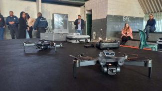 Alunos da rede estadual pilotam drones e mostram resultados das aulas de Robótica