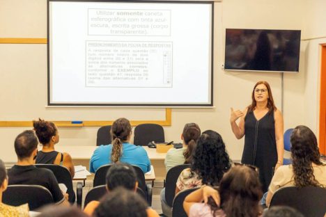 Postos remunerados: inscrições para fiscais do vestibular da UEM começam na sexta Imagem referente a Postos remunerados: inscrições para fiscais do vestibular da UEM começam na sexta
