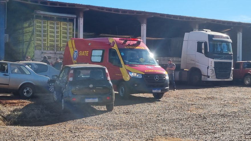 Siate é acionado para atender pessoa ferida em empresa nas margens da BR-277