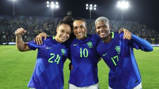 Seleção feminina assume quarta posição do ranking da Fifa