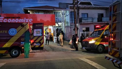 Elevador despenca com duas idosas em Curitiba