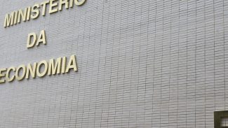 MP alternativa a IOF prevê R$ 4,28 bi de corte de gastos em 2025