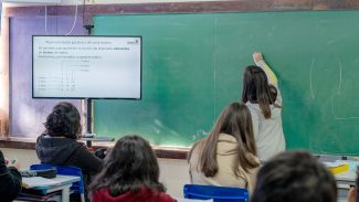 Governo do Paraná nomeia mais 988 professores do concurso público de 2023