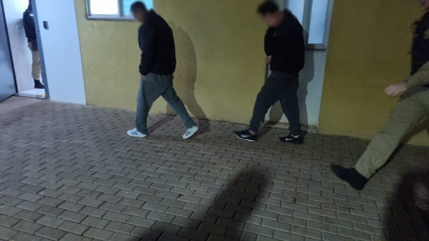 Mulher acusa irmão e amigo de agressão no Bairro Cascavel Velho