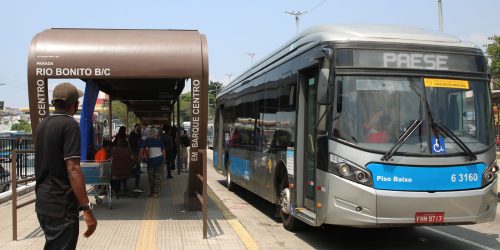 Com variação de 0,2%, setor de serviços cresce pelo terceiro mês Imagem referente a Com variação de 0,2%, setor de serviços cresce pelo terceiro mês
