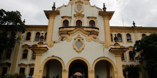 Estudantes de escolas públicas aumentam presença nas universidades Imagem referente a Estudantes de escolas públicas aumentam presença nas universidades