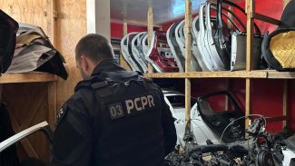 PCPR apreende dezenas de peças veiculares em galpão de desmanche em Curitiba