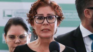 Moraes nega recurso de Carla Zambelli contra execução da condenação