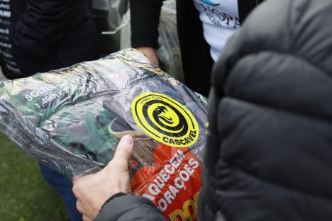 FC Cascavel doa mil cobertores à campanha Aquece Cascavel FC Cascavel doa mil cobertores à campanha Aquece Cascavel