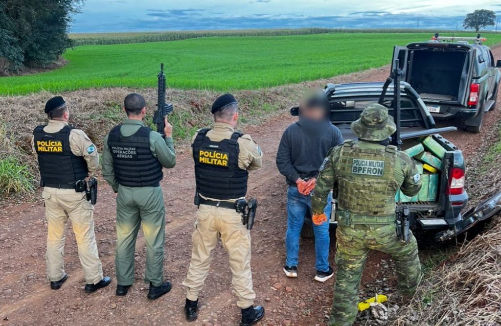 Ação conjunta da Polícia Militar termina com um preso e droga apreendida