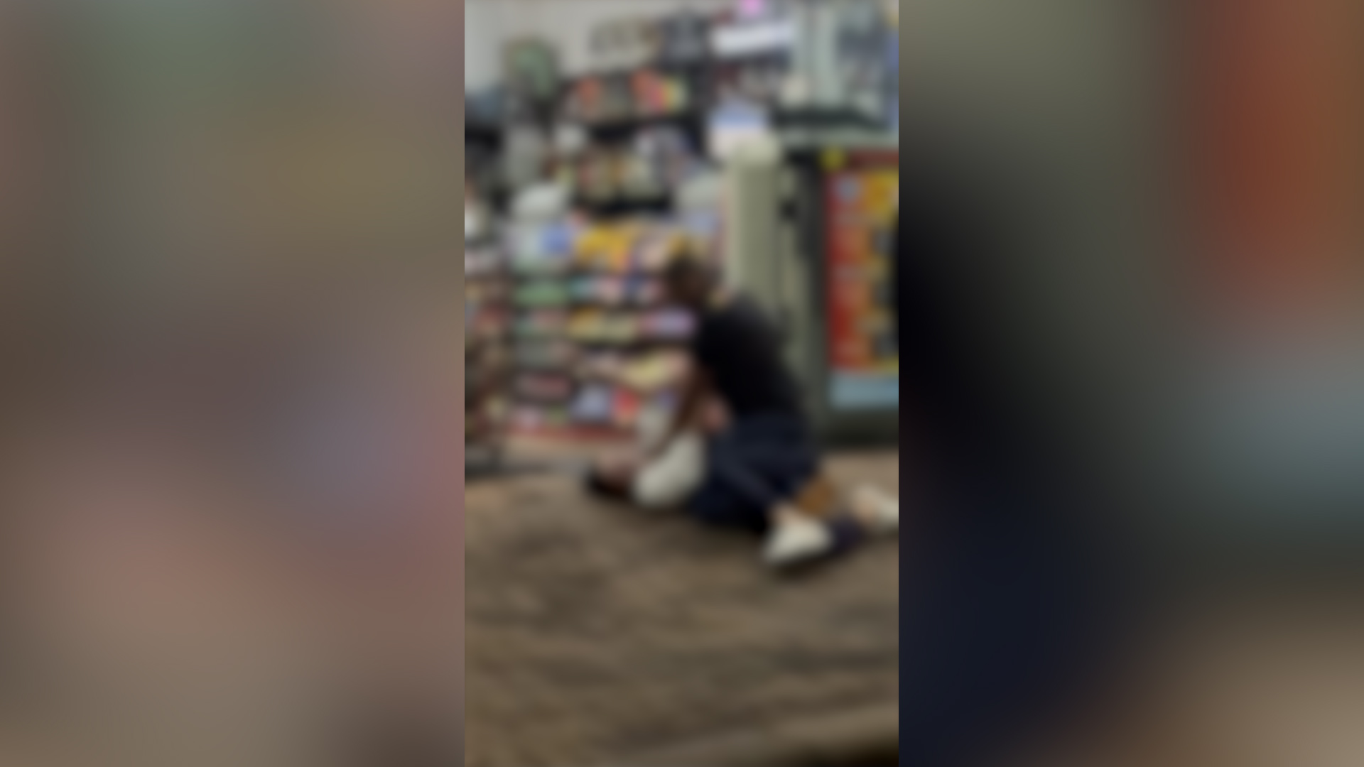 Lamentável: Vídeos flagram homem espancando mulher em Cascavel