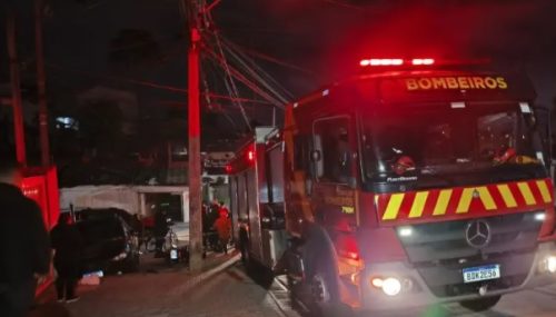 Rapaz de 28 anos morre ao bater moto contra poste