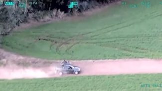 Falcão da PM auxilia na apreensão de 700 kg de maconha; veja as imagens aéreas