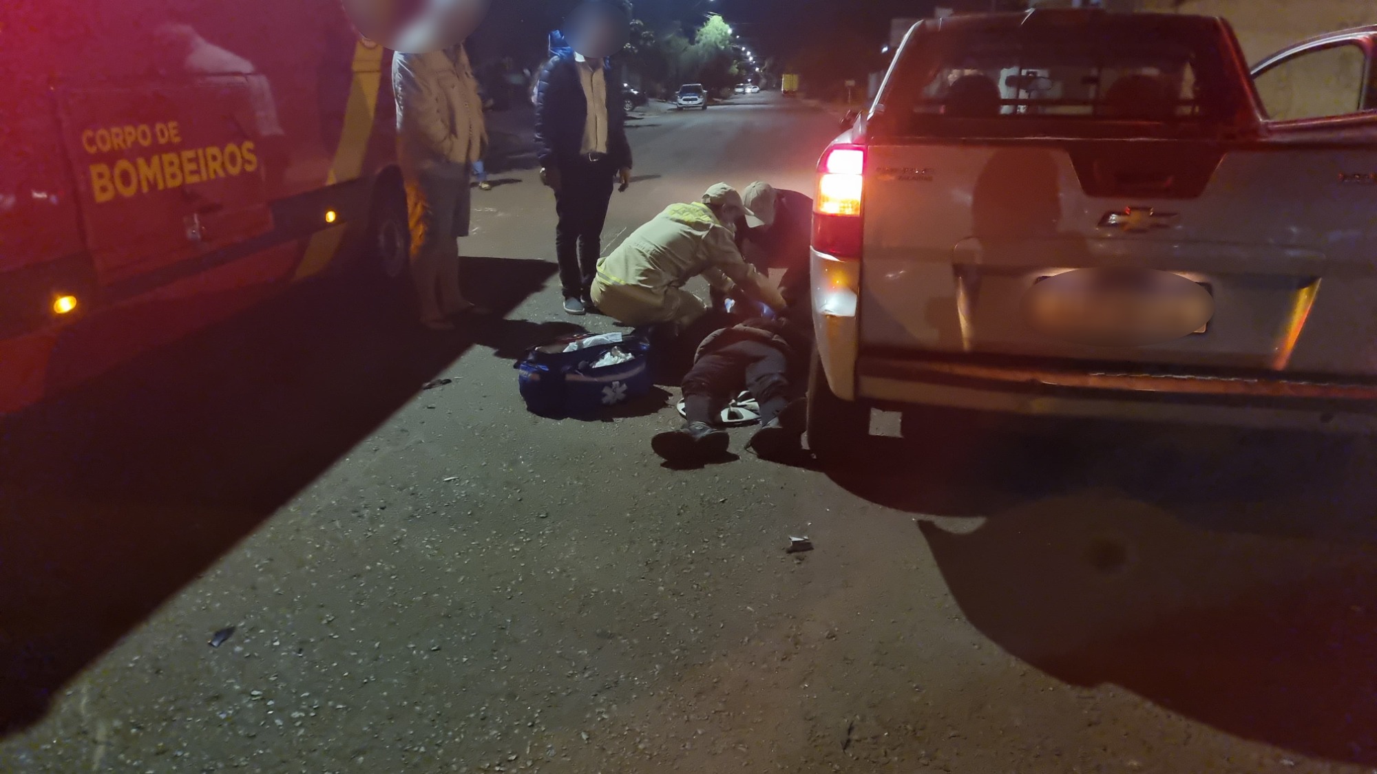 Motociclista bate contra Montana em cruzamento no Bairro Esmeralda