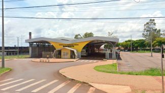 Morador de rua furta ônibus do transporte coletivo e faz 