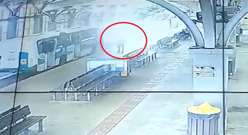 Câmera mostra homem que furtou ônibus no Terminal Sudoeste para “passear”