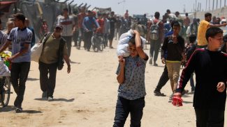 Gaza tem 40 mortos, metade perto de local de distribuição de alimentos