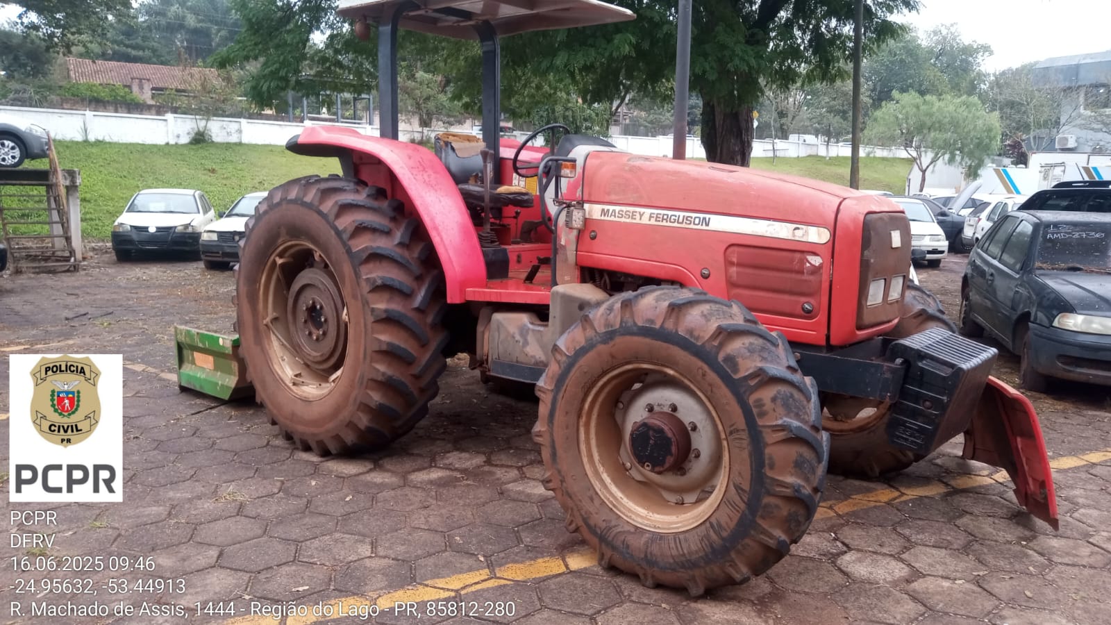 Trator avaliado em R$ 150 mil que foi furtado em Nova Santa Rosa é recuperado em Cascavel