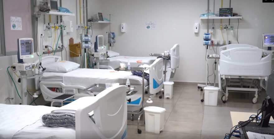 Cascavel amplia leitos de UTI e pede à população: vacinem-se contra a gripe!