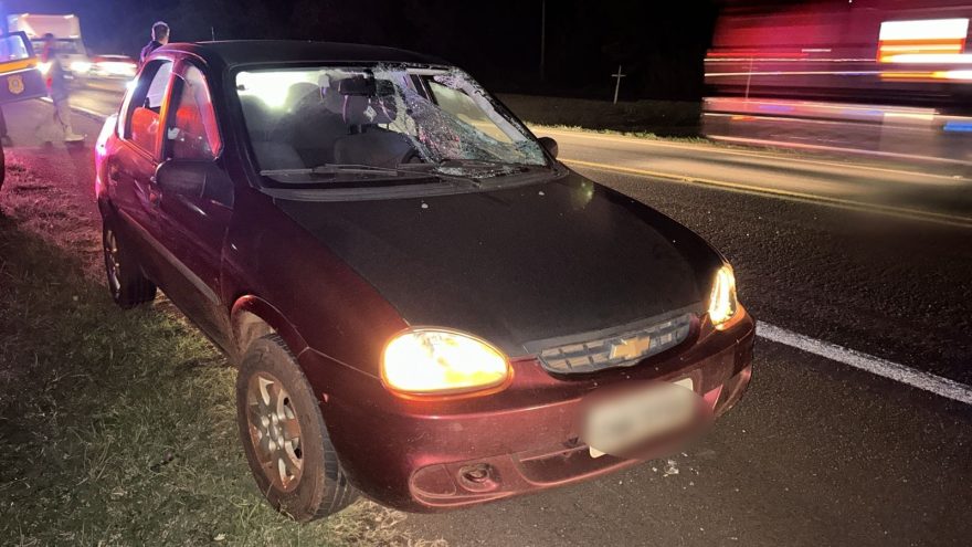Homem é atropelado por Corsa Classic na BR-277 em Cascavel