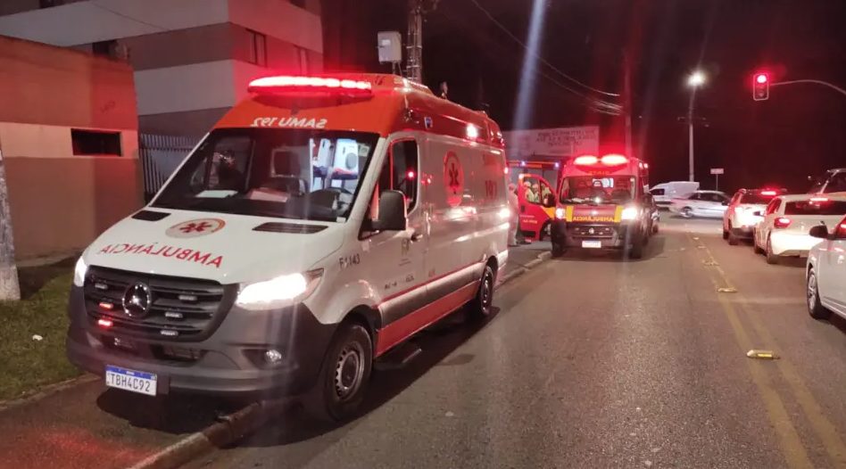 Idosa é atropelada por ônibus em Curitiba