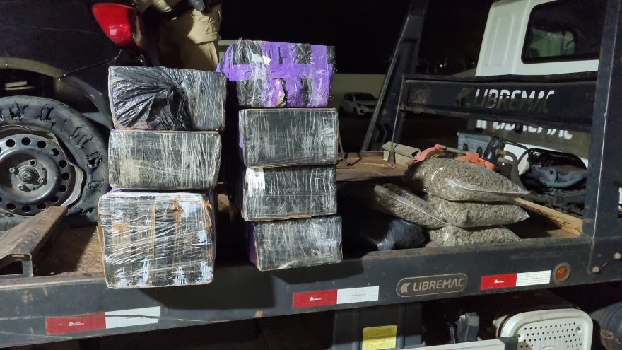 PM apreende 418 kg de maconha e prende suspeito após perseguição na BR-277 em Cascavel