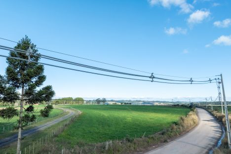 Copel reforça energia no Centro-Sul com 4 novas subestações e extensão da rede trifásica Imagem referente a Copel reforça energia no Centro-Sul com 4 novas subestações e extensão da rede trifásica