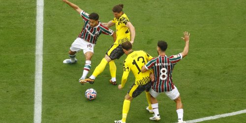 Flu domina Borussia, mas fica no 0 a 0 na estreia do Mundial de Clubes Imagem referente a Flu domina Borussia, mas fica no 0 a 0 na estreia do Mundial de Clubes