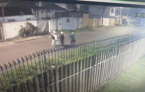 Quadrilha que assaltou motorista de aplicativo e o jogou no Rio Iguaçu é alvo de operação da Polícia Civil