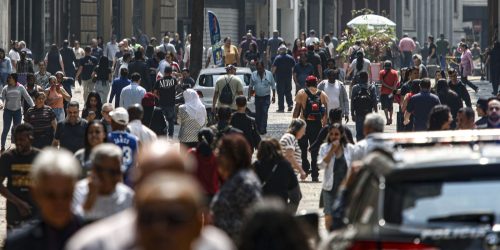 Contratação pública terá 8% de vagas para mulher vítima de violência Imagem referente a Contratação pública terá 8% de vagas para mulher vítima de violência