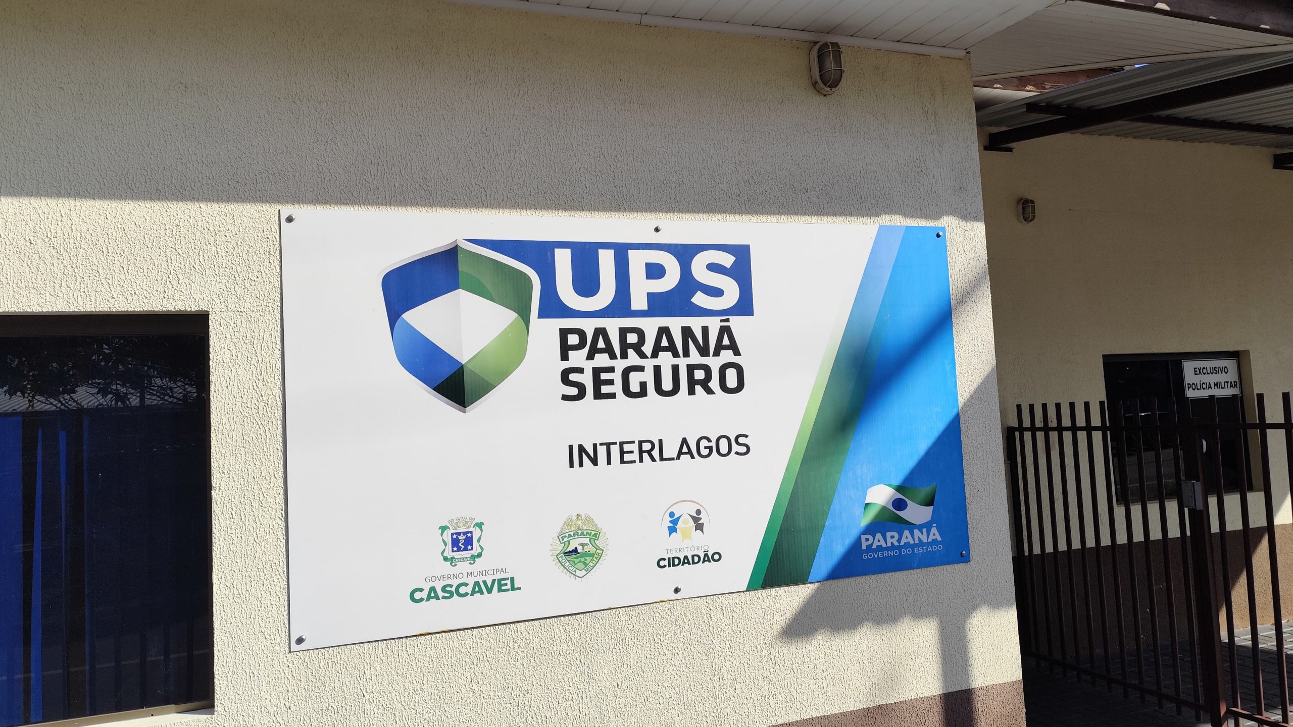 Criança pequena foge de casa e é encontrada por populares no Interlagos