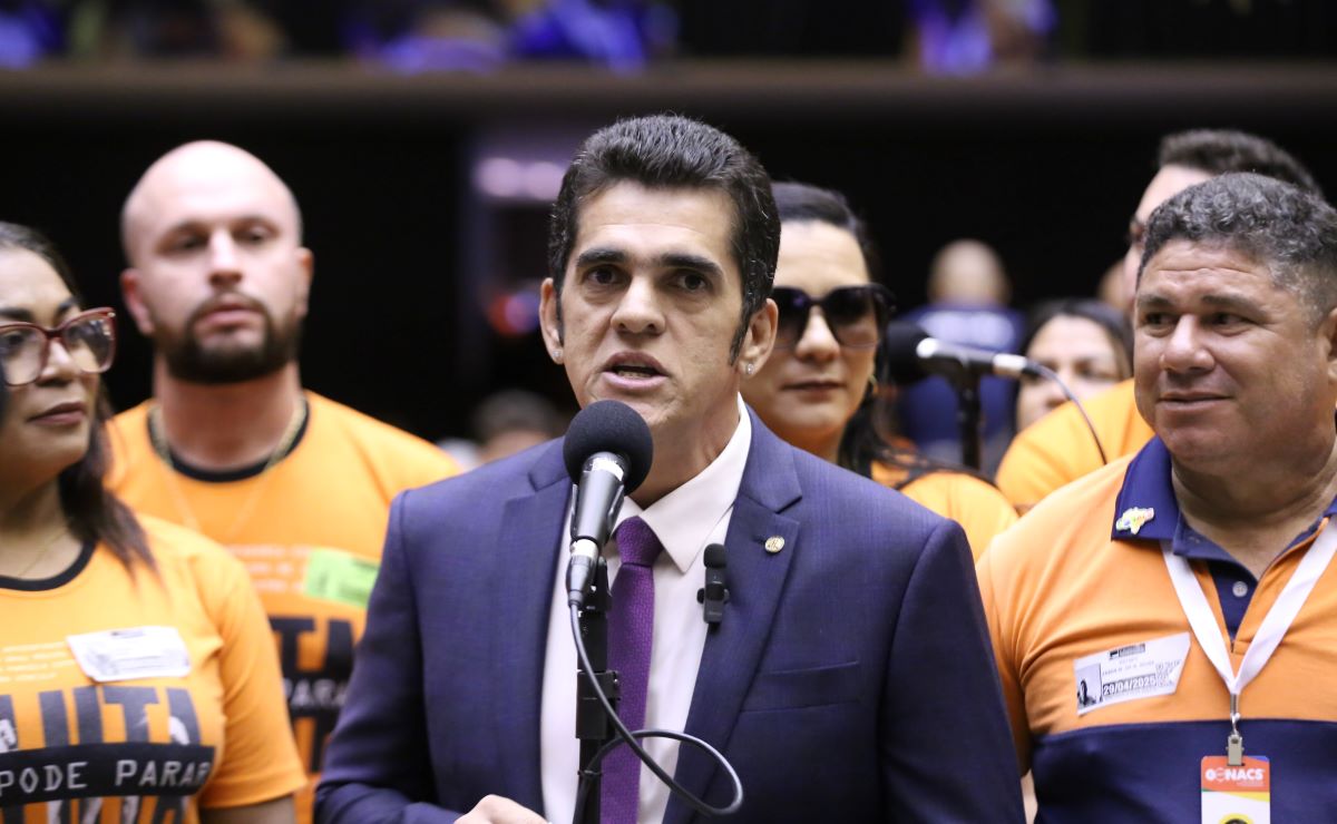 Quem é Antônio Doido, deputado suspeito de ser dono de R$ 6 milhões apreendidos pela PF