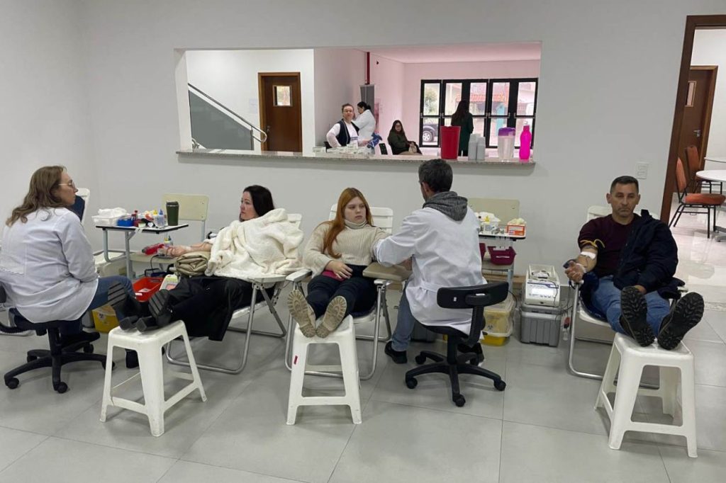 “Hemepar vai até você”: Paraná conta com serviço de coleta de bolsas de sangue