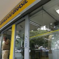 Imagem referente a Terminais do BB passam a fornecer comprovantes por WhatsApp