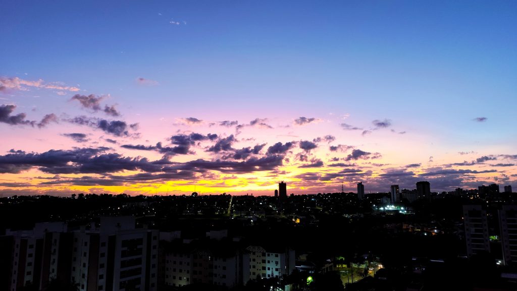 Corpus Christi em Cascavel: entre tapetes coloridos e nuvens suspeitas, o feriado pode terminar molhado Corpus Christi em Cascavel: entre tapetes coloridos e nuvens suspeitas, o feriado pode terminar molhado