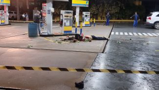 Homem morre vítima de agressão na Avenida Carlos Gomes em Cascavel Homem morre vítima de agressão na Avenida Carlos Gomes em Cascavel