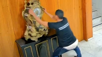 Moraes manda prender homem que quebrou relógio histórico do Planalto