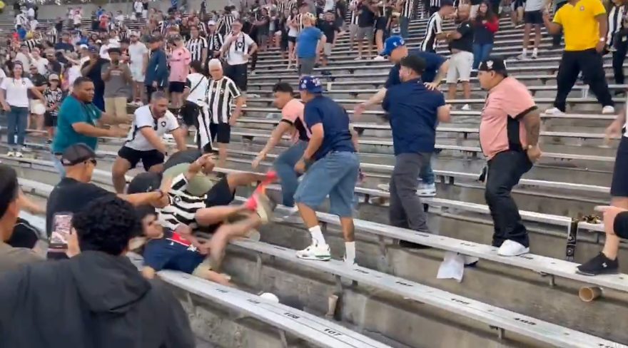Agora sim o Mundial começou! Torcedores do Botafogo e do PSG saem na porrada na arquibancada