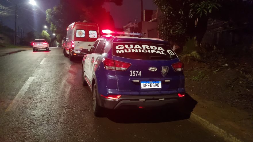 Samu e GM são mobilizados para atender mulher em surto no Bairro Santa Cruz