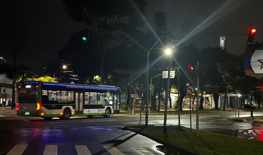 Se preparem que a Frozen chega em breve em Cascavel! Aberta temporada de inverno 2025