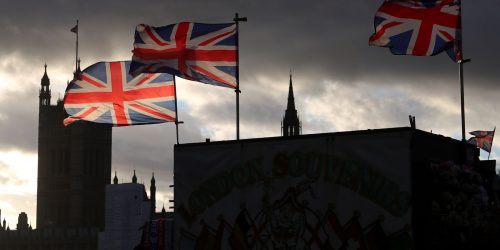 Brasil participa de evento climático em Londres com 45 mil pessoas Imagem referente a Brasil participa de evento climático em Londres com 45 mil pessoas