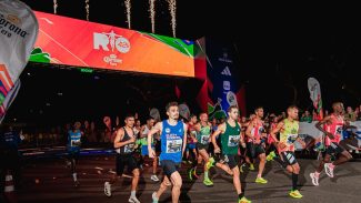 Maratona do Rio termina com recorde de inscrições e vitórias inéditas