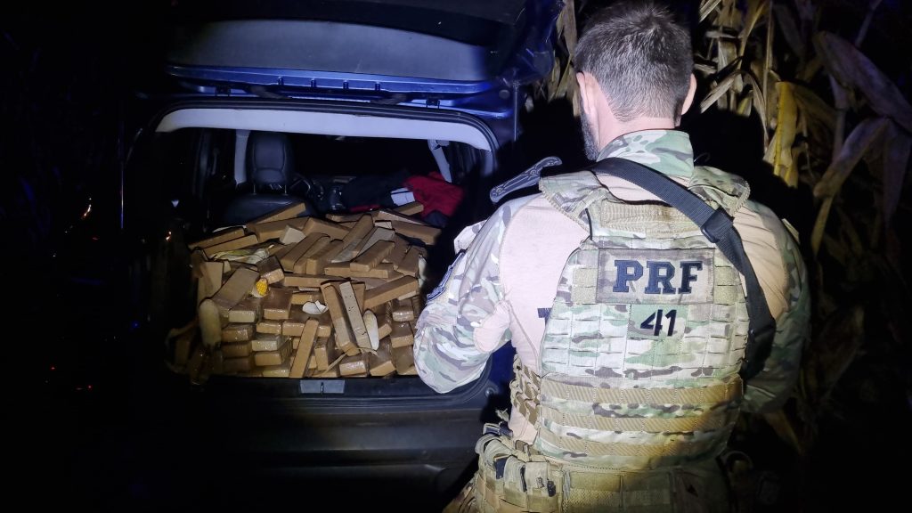 Jeep com quase 300 quilos de maconha é apreendido na BR-277 em Santa Tereza d’Oeste