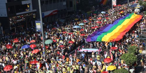Hoje é Dia: São João, Festa de Parintins e Parada LGBT+ são destaques Imagem referente a Hoje é Dia: São João, Festa de Parintins e Parada LGBT+ são destaques
