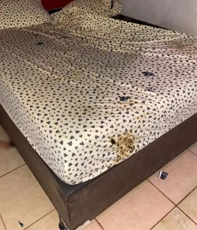 Imagem referente a Homem invade casa noturna, usa consolo e espalha sujeira